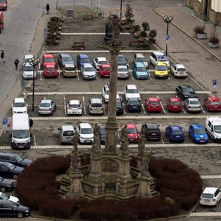 Apartman V Centru Na Velkem Namesti Hradec Králové Exteriér fotografie